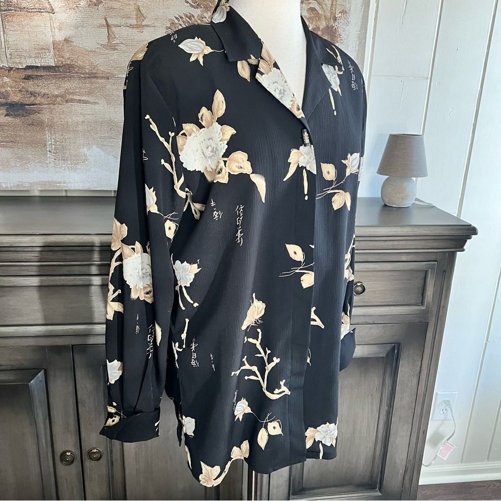 Vintage Christie & Jill Asian Buttoned Down Black Floral Blouse size Lg Grande